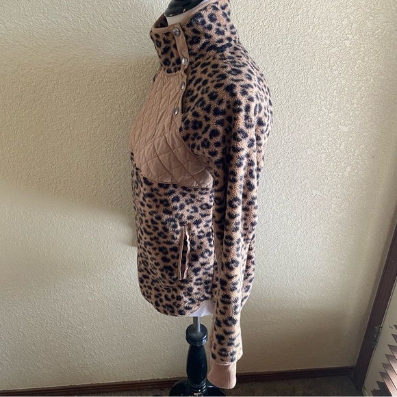 Abercrombie & Fitch Leopard Quilted Fleece Pullover Sweater Sweatshirt Brown: Sm - Picture 4 of 10